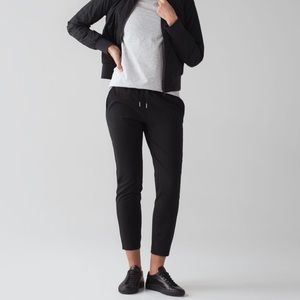 Lululemon On the Fly pant